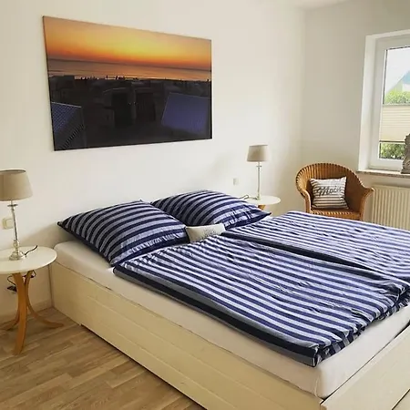 Schone Erdgeschosswohnung In Nordseenahe Apartment